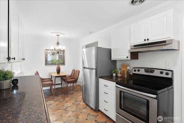 828 S Sullivan Street, Seattle, WA 98108