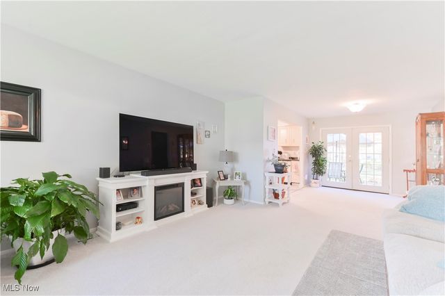 721 Cheriton Drive, Highland Heights, OH 44143