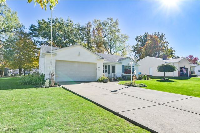 721 Cheriton Drive, Highland Heights, OH 44143