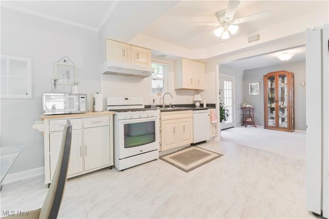 721 Cheriton Drive, Highland Heights, OH 44143