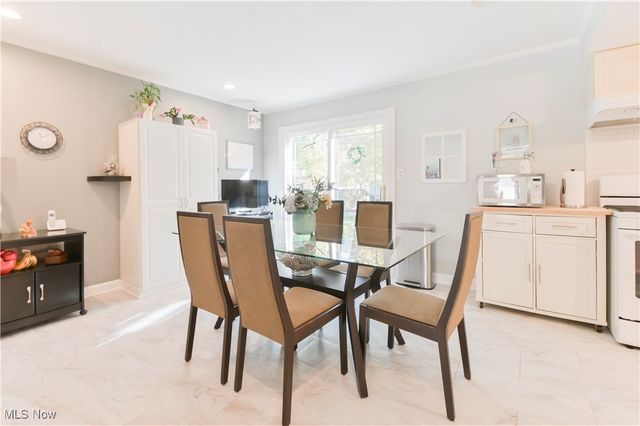 721 Cheriton Drive, Highland Heights, OH 44143