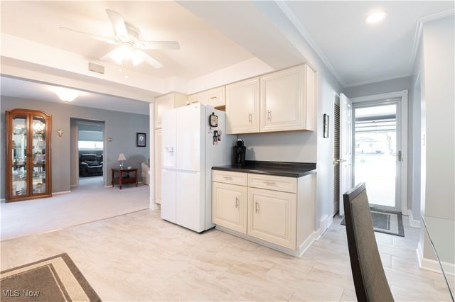 721 Cheriton Drive, Highland Heights, OH 44143