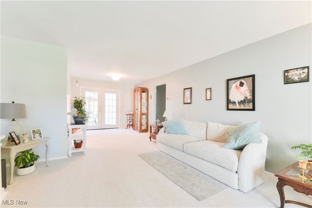 721 Cheriton Drive, Highland Heights, OH 44143