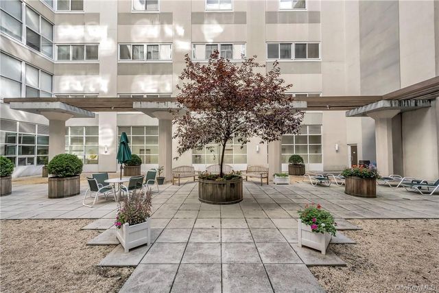 1 Landmark Square 416, Port Chester, NY 10573