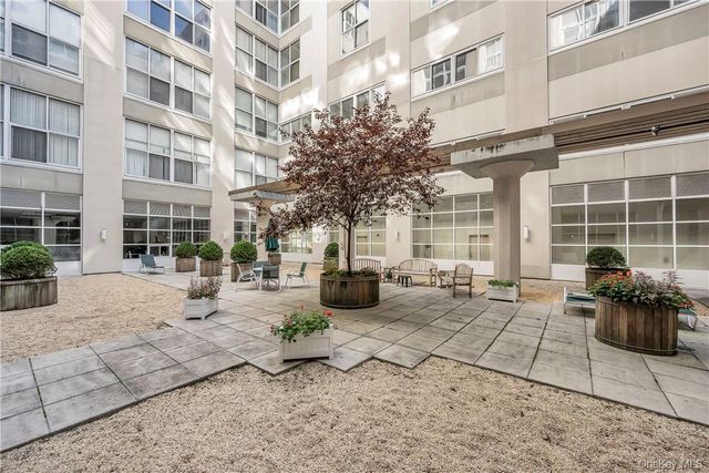 1 Landmark Square 416, Port Chester, NY 10573