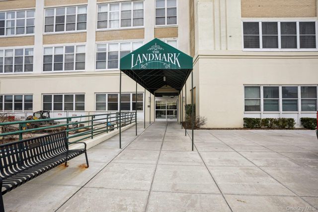 1 Landmark Square 416, Port Chester, NY 10573