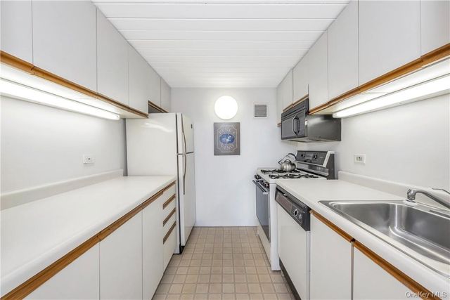 1 Landmark Square 416, Port Chester, NY 10573