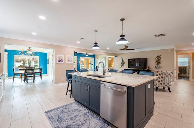 541 CRYSTAL DRIVE, Madeira Beach, FL 33708
