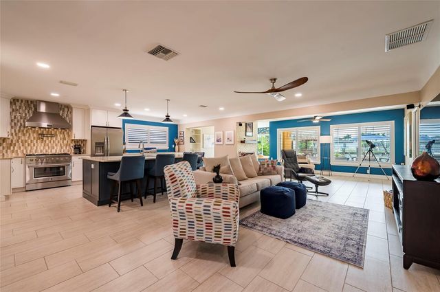 541 CRYSTAL DRIVE, Madeira Beach, FL 33708