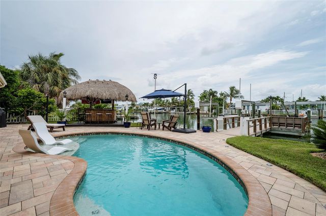 541 CRYSTAL DRIVE, Madeira Beach, FL 33708