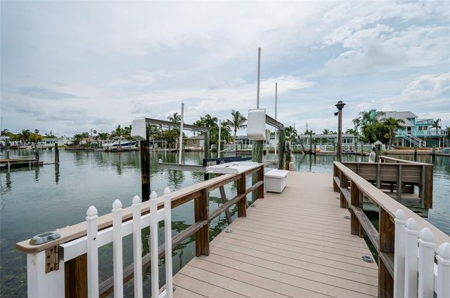 541 CRYSTAL DRIVE, Madeira Beach, FL 33708