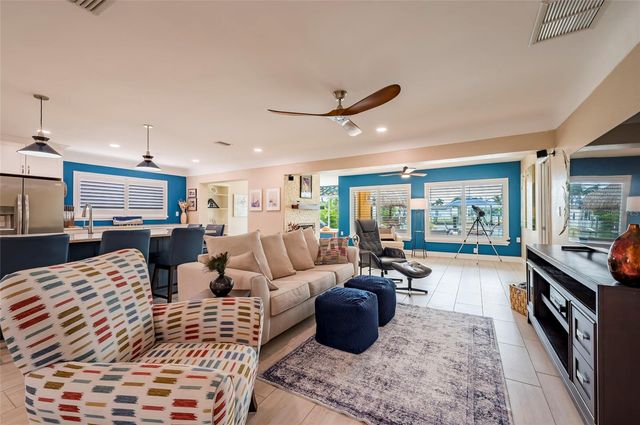 541 CRYSTAL DRIVE, Madeira Beach, FL 33708