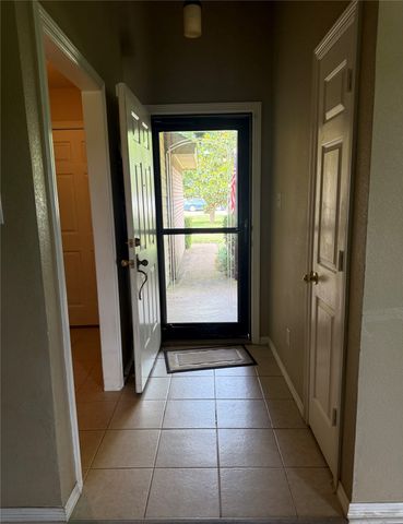 202 Castleridge Drive, Red Oak, TX 75154