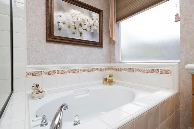 296 Camino Tablero, Escondido, CA 92029