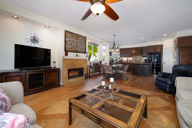 296 Camino Tablero, Escondido, CA 92029