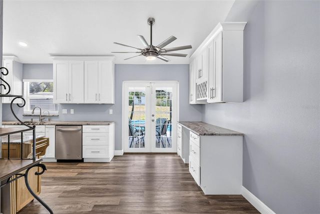 5002 BRANDEIS CIRCLE S, Sarasota, FL 34243
