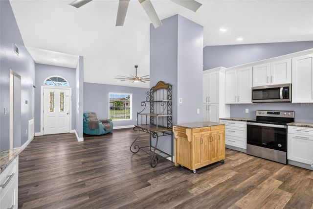 5002 BRANDEIS CIRCLE S, Sarasota, FL 34243