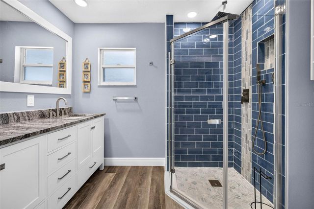 5002 BRANDEIS CIRCLE S, Sarasota, FL 34243