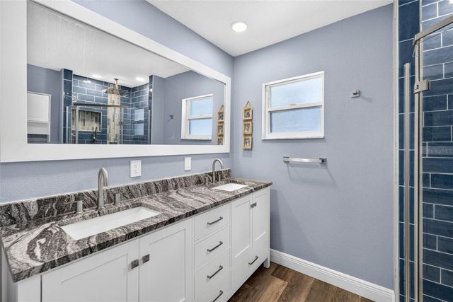 5002 BRANDEIS CIRCLE S, Sarasota, FL 34243