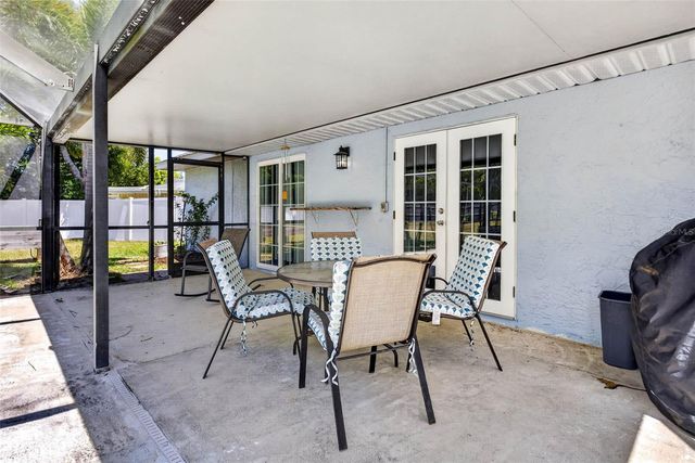 5002 BRANDEIS CIRCLE S, Sarasota, FL 34243