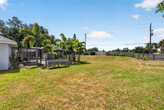 5002 BRANDEIS CIRCLE S, Sarasota, FL 34243