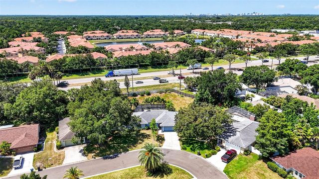 5002 BRANDEIS CIRCLE S, Sarasota, FL 34243