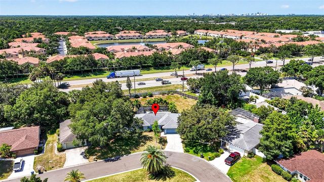 5002 BRANDEIS CIRCLE S, Sarasota, FL 34243