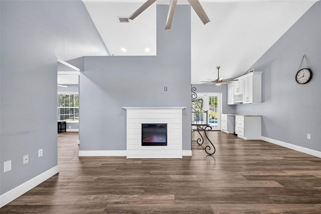 5002 BRANDEIS CIRCLE S, Sarasota, FL 34243