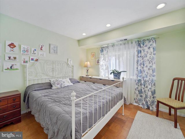 12204 BRAXFIELD CT #233, Rockville, MD 20852