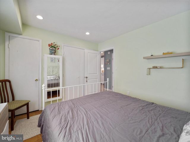 12204 BRAXFIELD CT #233, Rockville, MD 20852