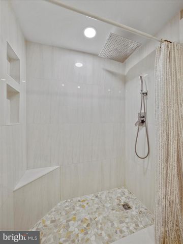 12204 BRAXFIELD CT #233, Rockville, MD 20852