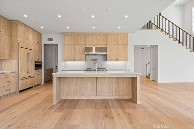 233 Pinnacle, Irvine, CA 92602