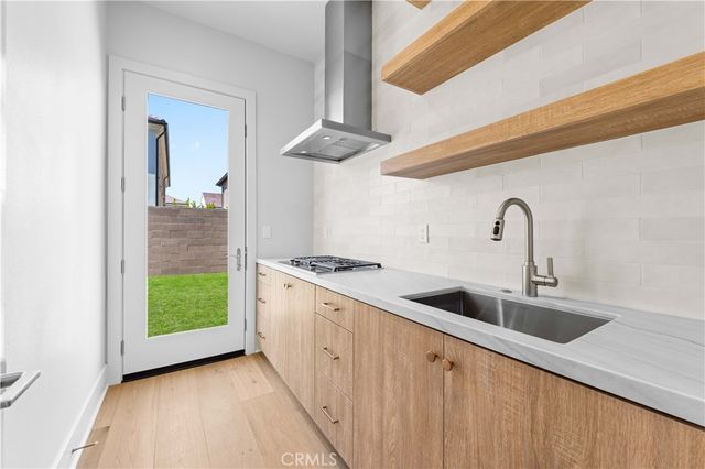 233 Pinnacle, Irvine, CA 92602