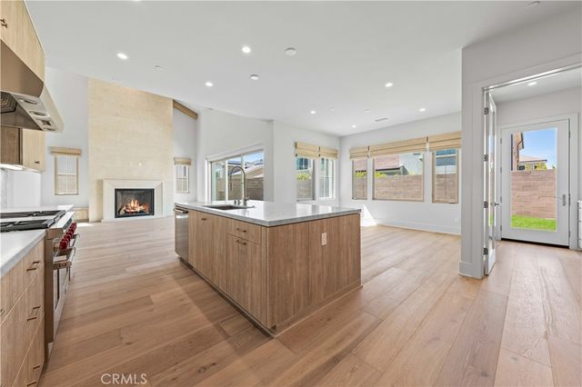 233 Pinnacle, Irvine, CA 92602