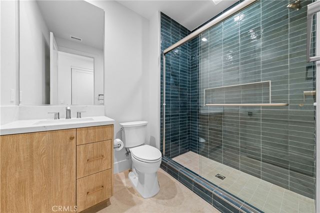 233 Pinnacle, Irvine, CA 92602