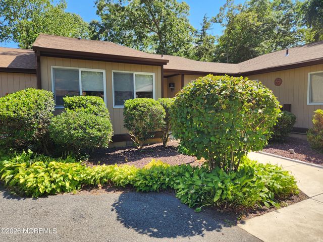 126 E Holly Lane 303, Little Egg Harbor, NJ 08087