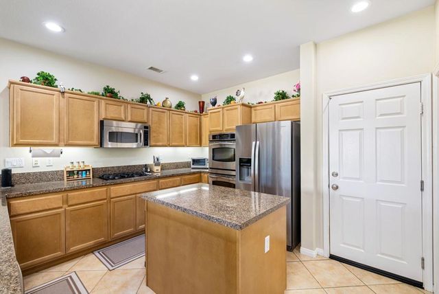 81146 Barrel Cactus Road, La Quinta, CA 92253