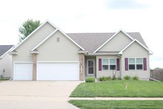 12912 Hammontree Drive, Urbandale, IA 50323