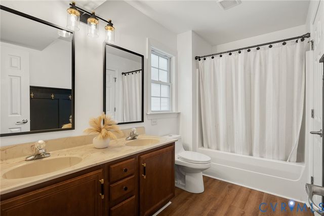 4612 Tooley Dr, Chester, VA 23831