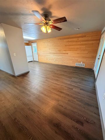 1444 N Bradley Avenue, Oklahoma City, OK 73127