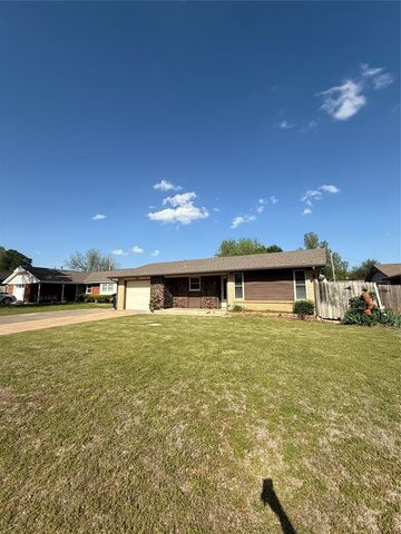 1444 N Bradley Avenue, Oklahoma City, OK 73127