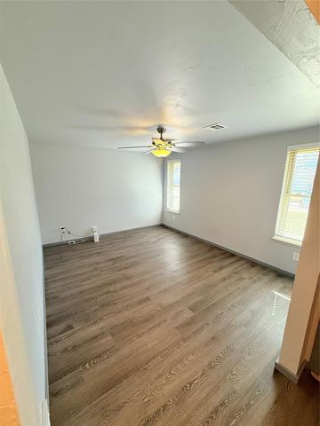 1444 N Bradley Avenue, Oklahoma City, OK 73127