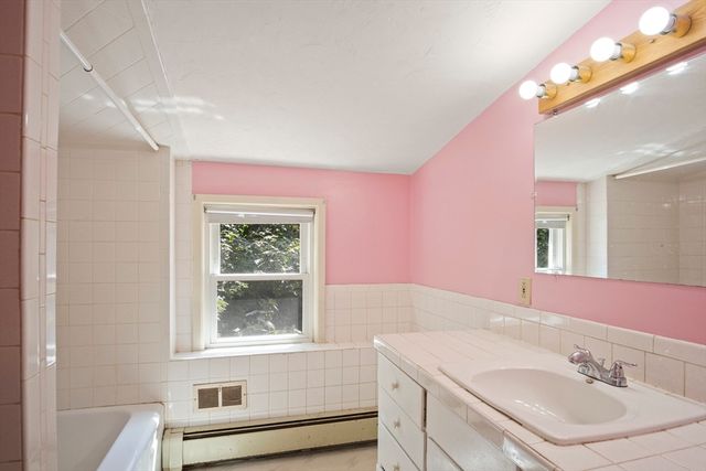 28 Eustis, Saugus, MA 01906