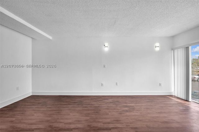 9301 SW 4th St 229F, Miami, FL 33174