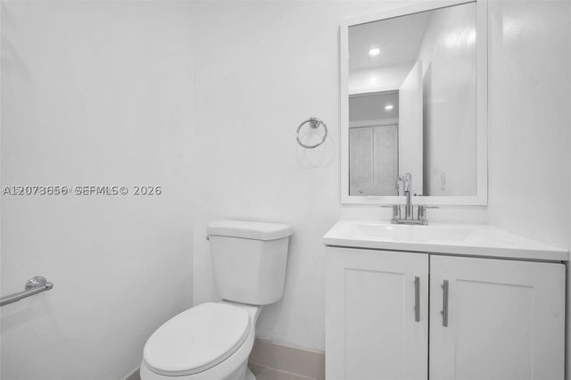 9301 SW 4th St 229F, Miami, FL 33174