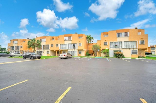 9301 SW 4th St 229F, Miami, FL 33174