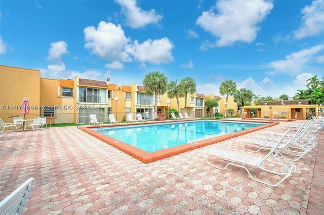 9301 SW 4th St 229F, Miami, FL 33174