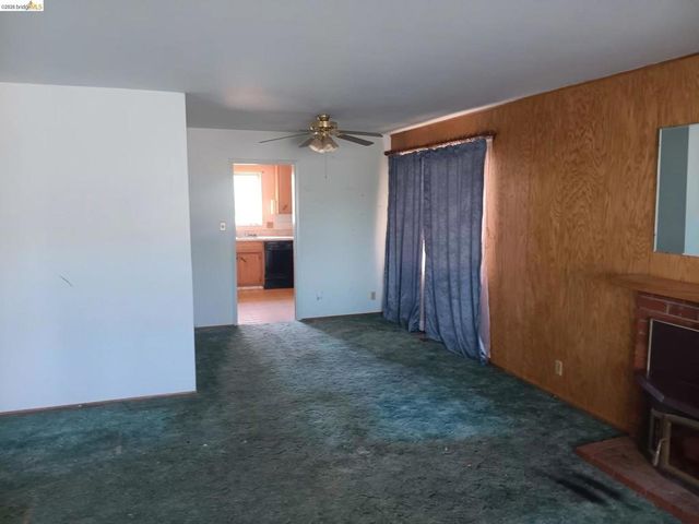 2843 Jennifer Dr, Castro Valley, CA 94546