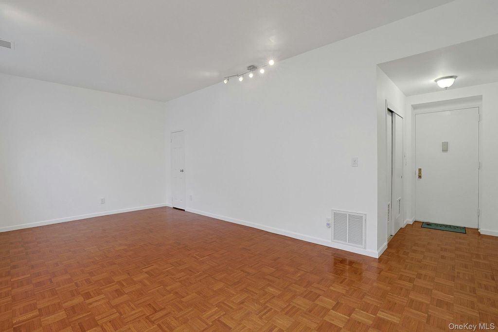 1250 North Avenue #204, New Rochelle, NY 10804 — photo 5