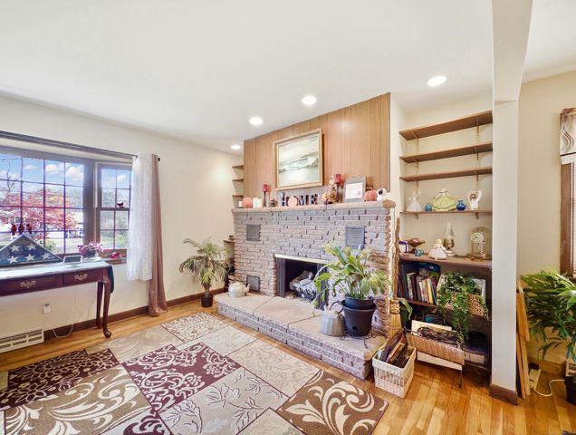 10 Lea Road, North Branford, CT 06471